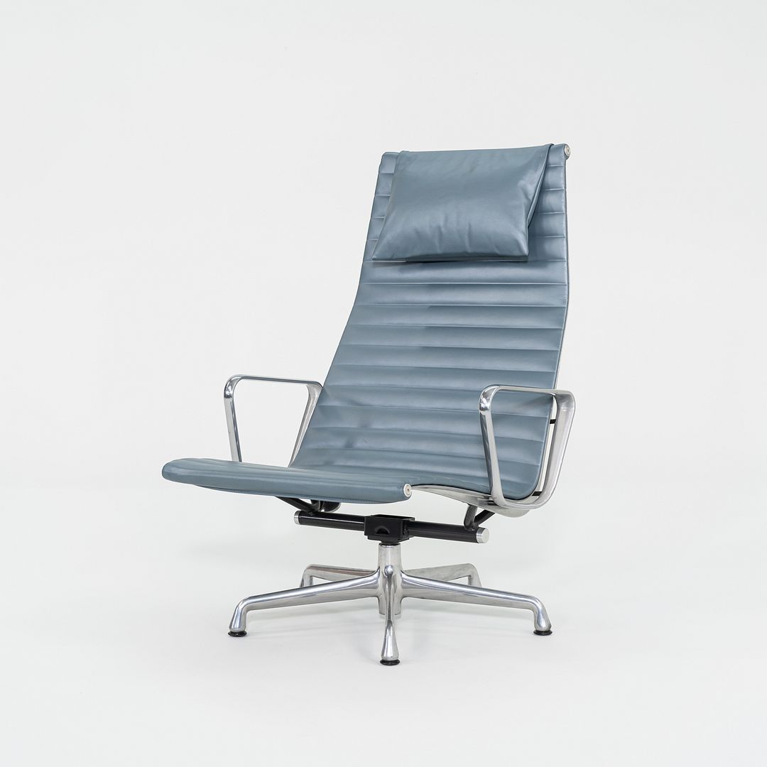 Aluminum Group Lounge Chair, Model EA338