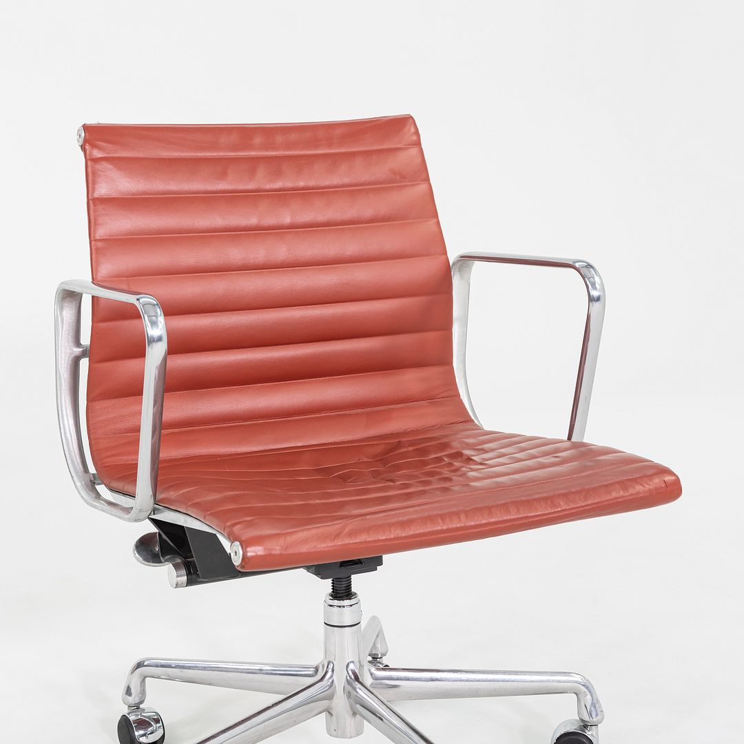 Aluminum Group Management Desk Chair, Model EA335