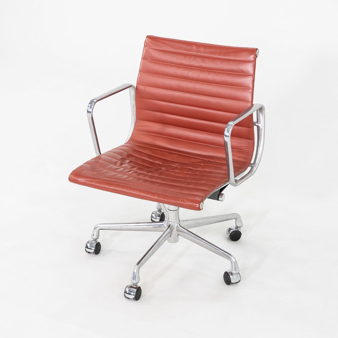 Aluminum Group Management Desk Chair, Model EA335