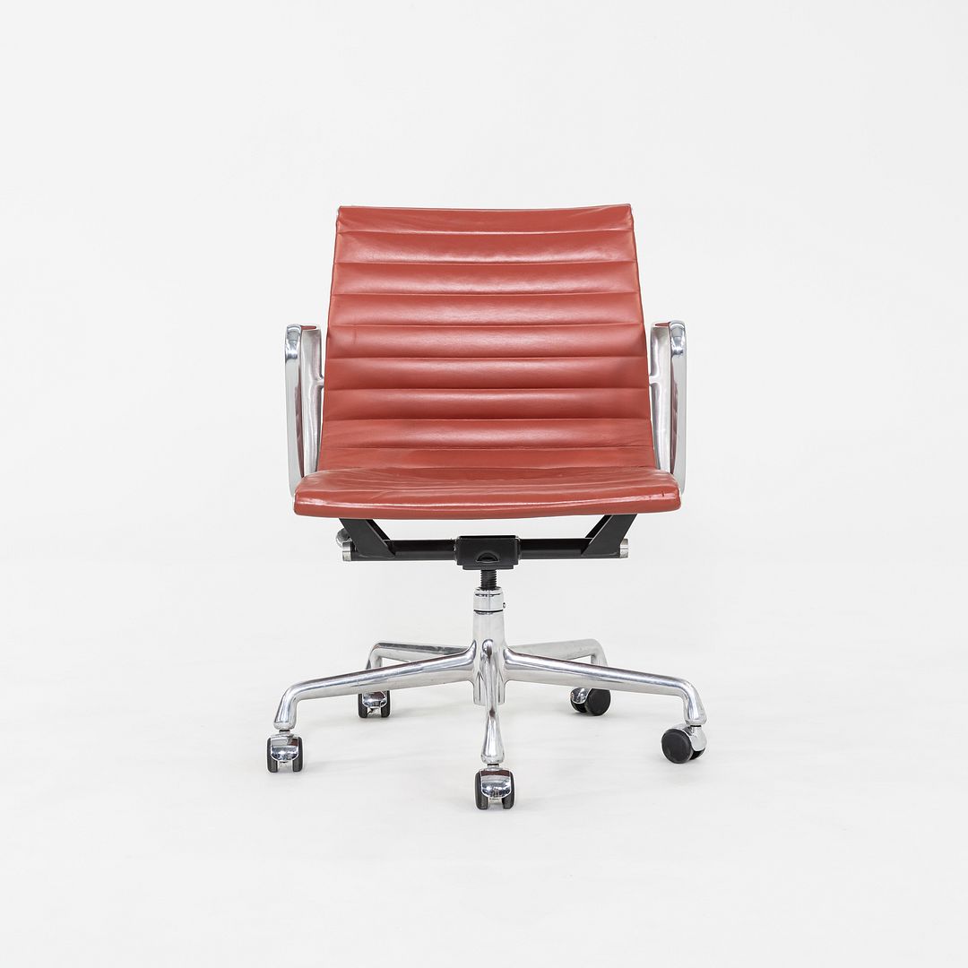 Aluminum Group Management Desk Chair, Model EA335