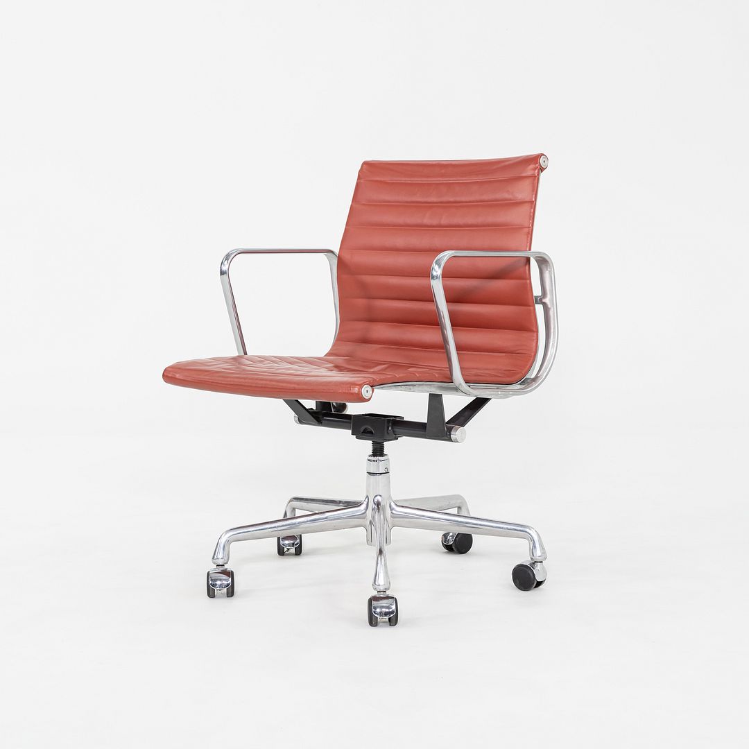 Aluminum Group Management Desk Chair, Model EA335