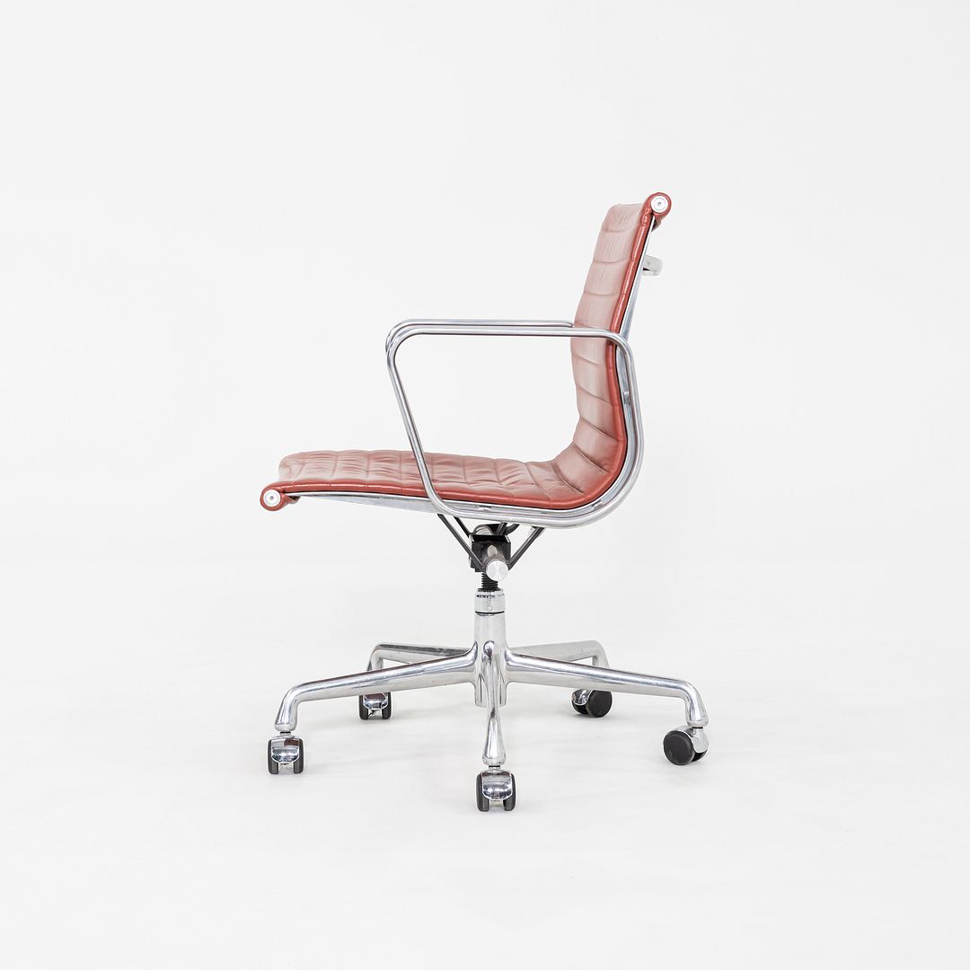 Aluminum Group Management Desk Chair, Model EA335