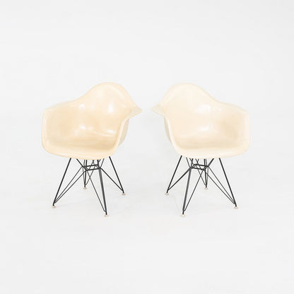 DAR Armchair