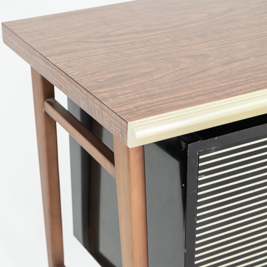 Italic Cabinet