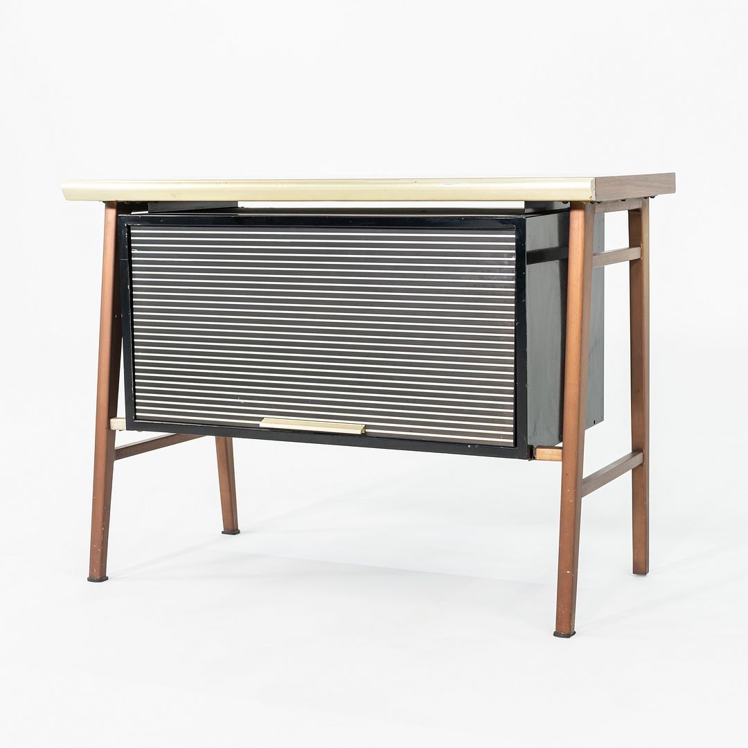 Italic Cabinet