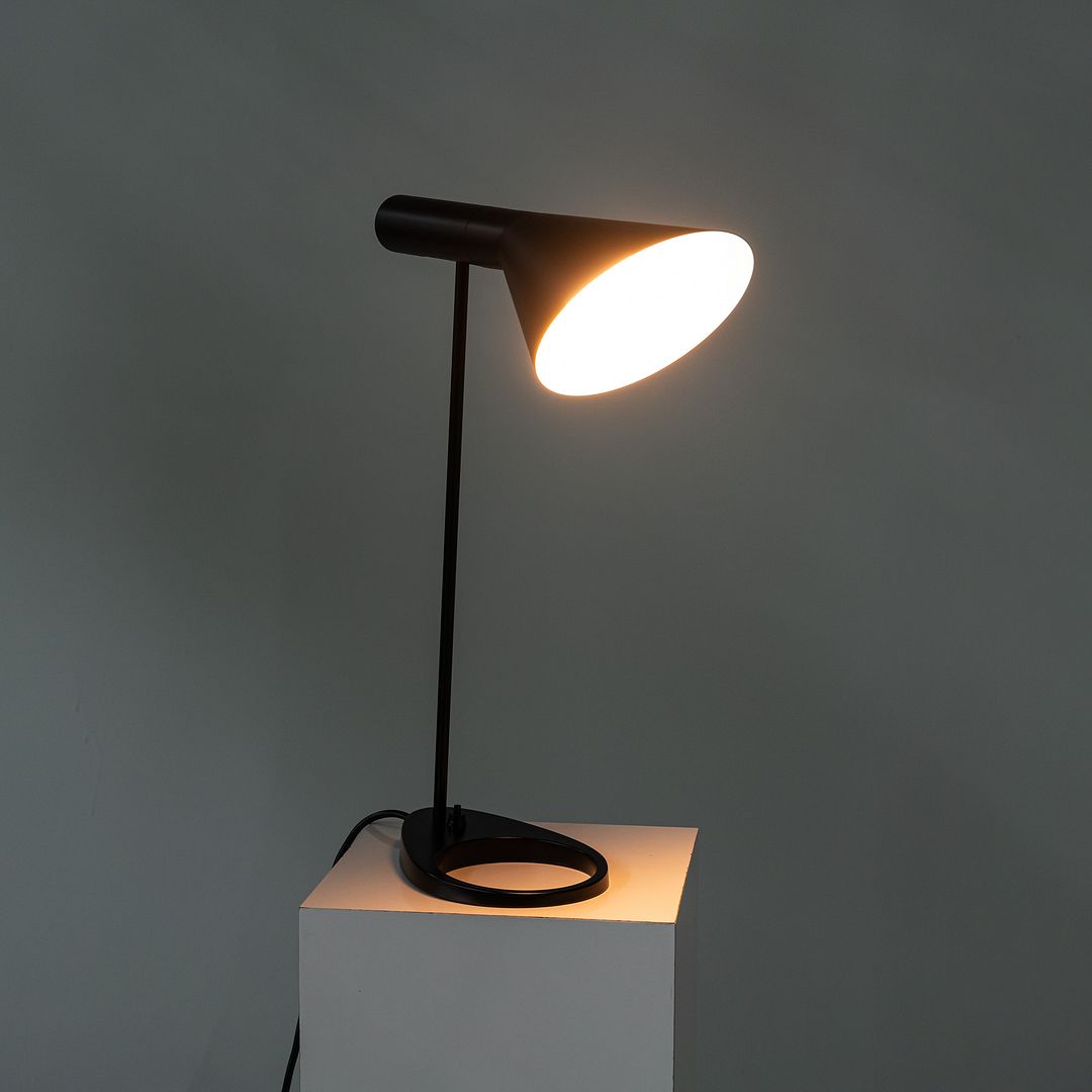 AJ Lamp