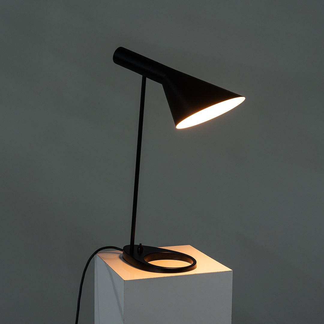 AJ Lamp