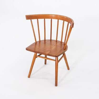 N19 Straight-Back Chair