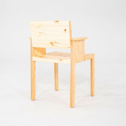 016 Maasto Dining Armchair