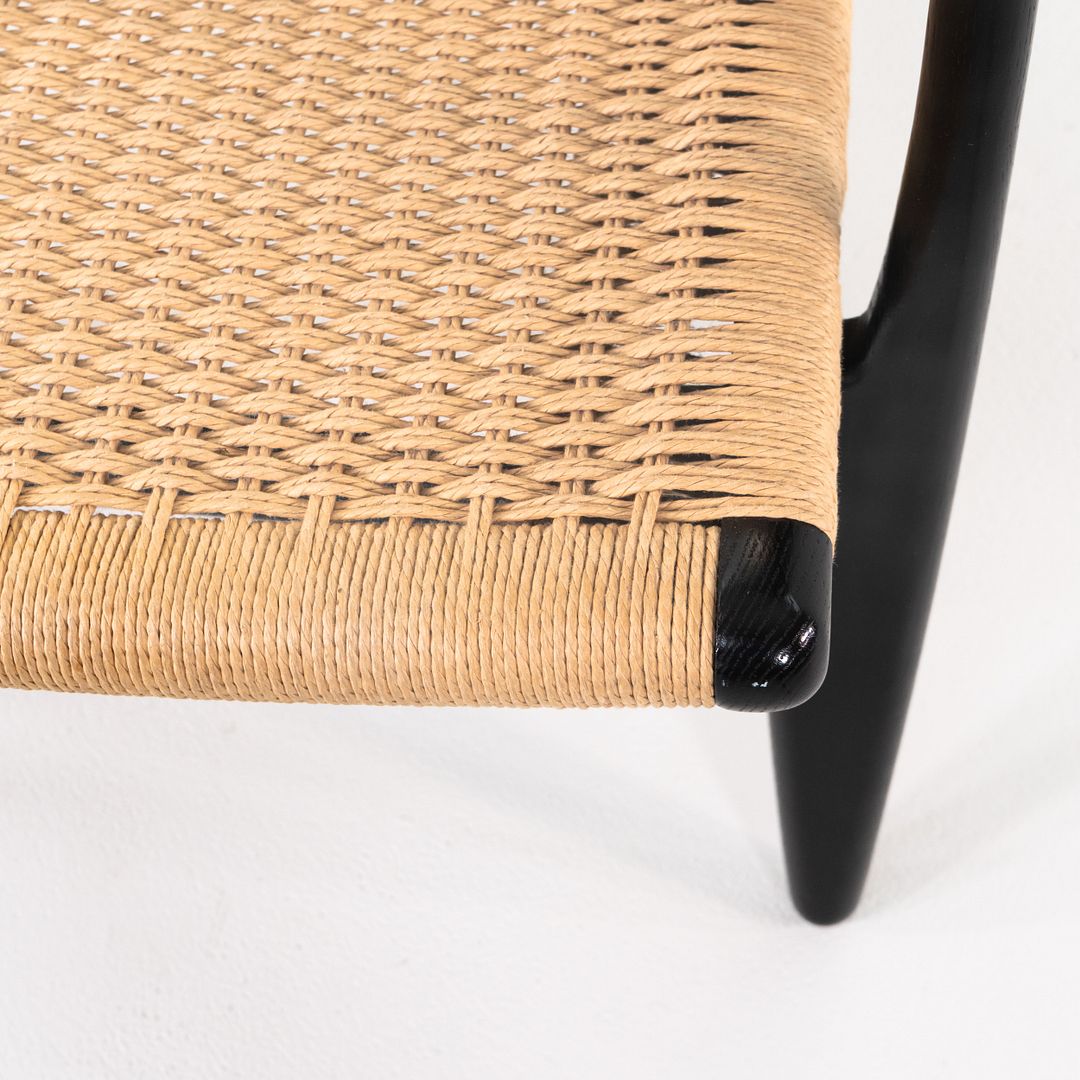 CH25 Lounge Chair