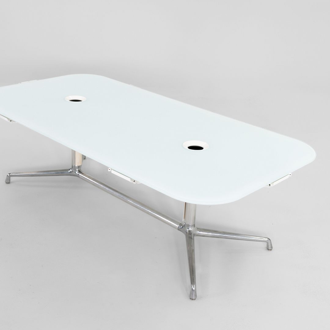 SW_1 Conference Table