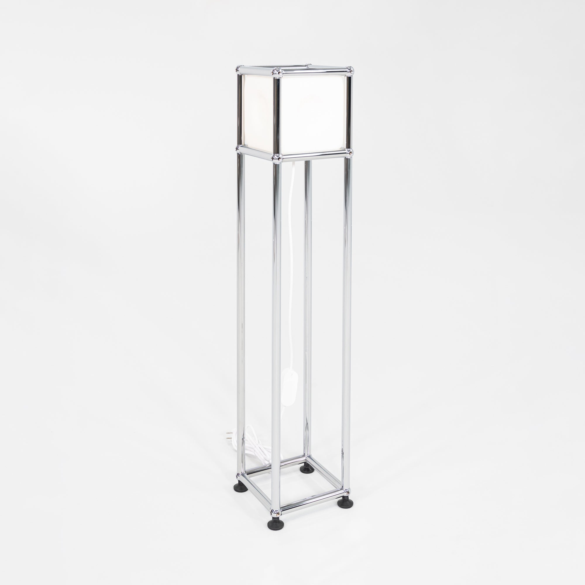 Cube One™ Floor Lamp
