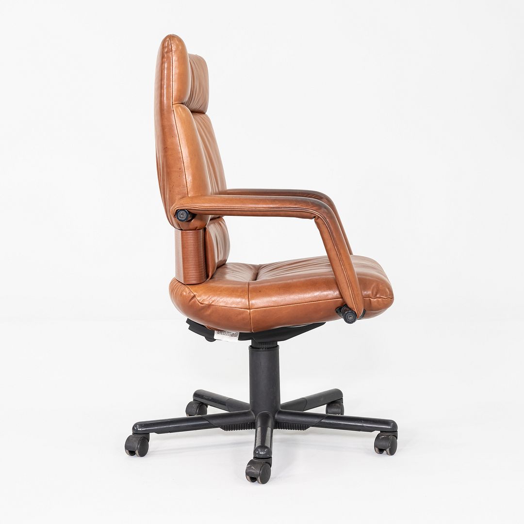 Figura Desk Chair