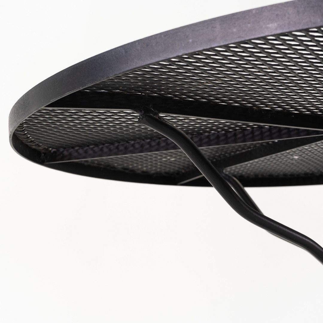 Briarwood Bistro Umbrella Table