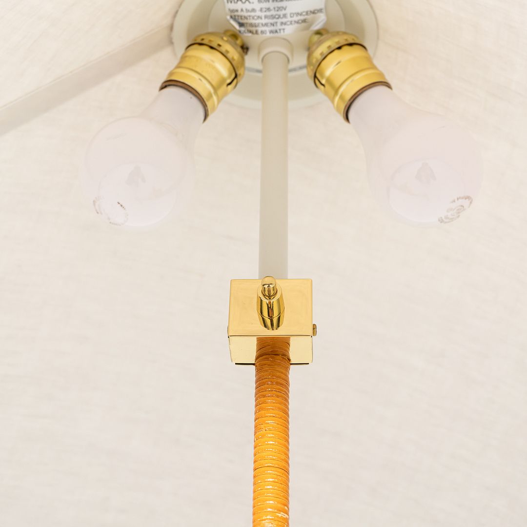 9602 Floor Lamp
