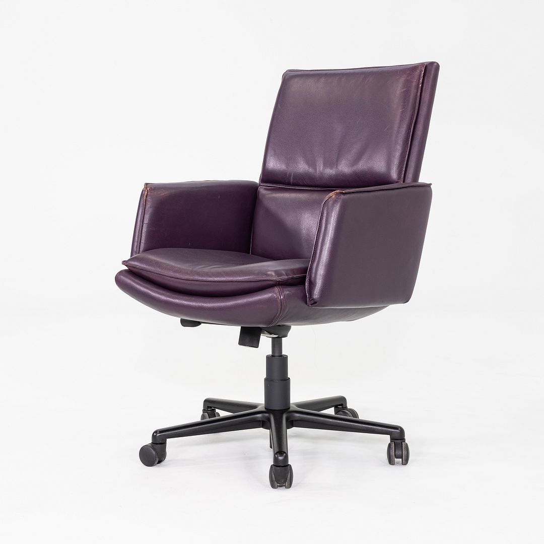 Elite Desk Chair, Model 587-5