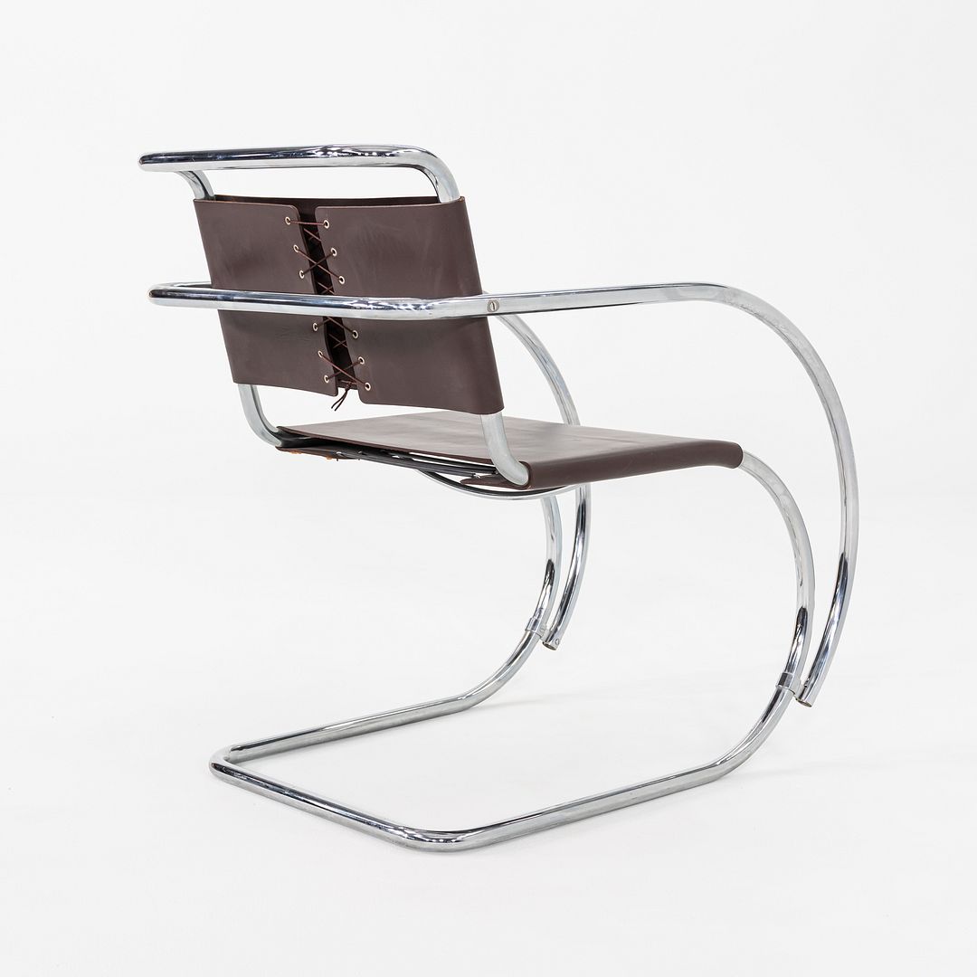 MR20 Armchair