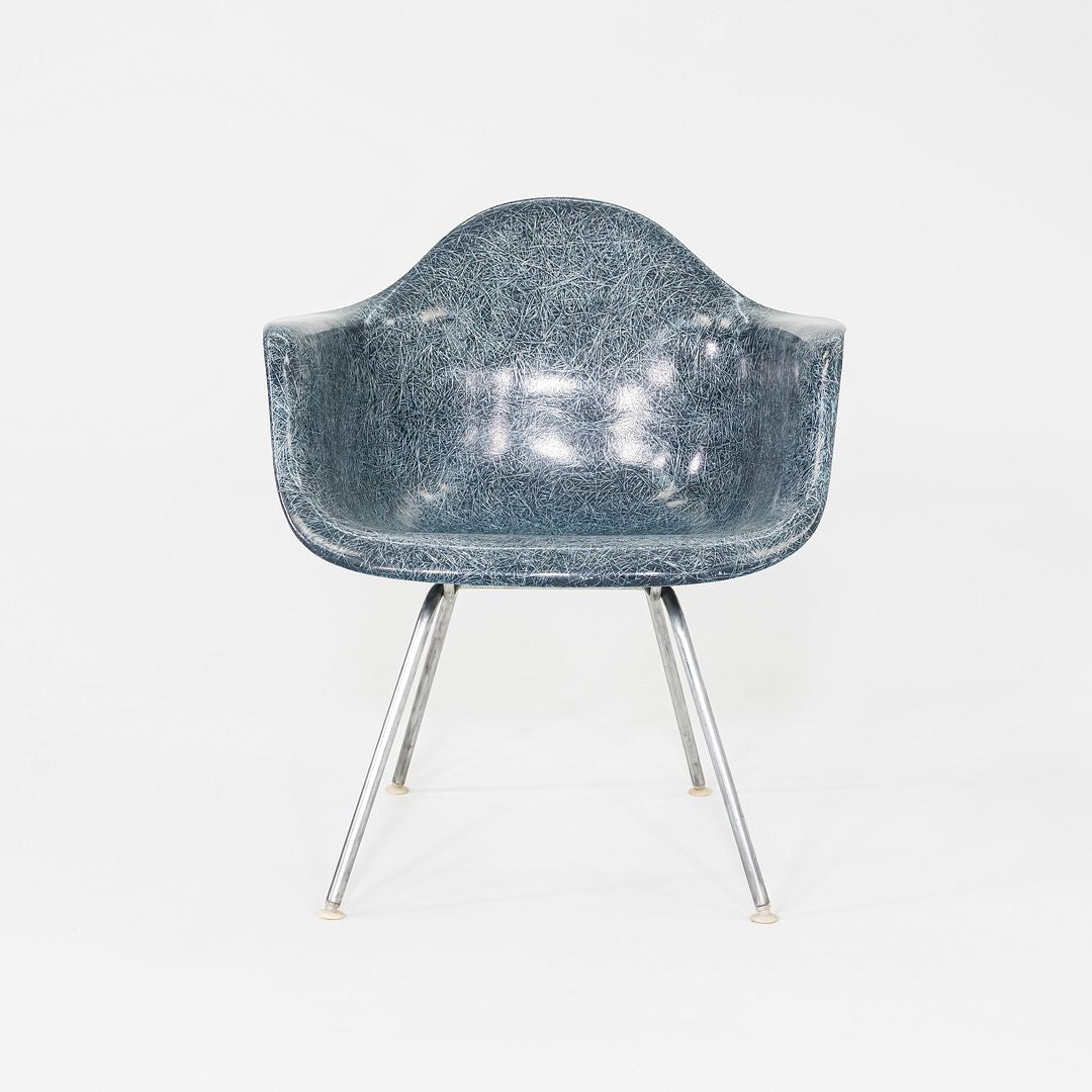 MAX Armchair