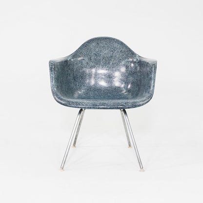 MAX Armchair