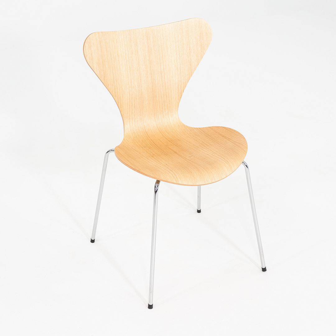 Series 7 Chair, Model 3107