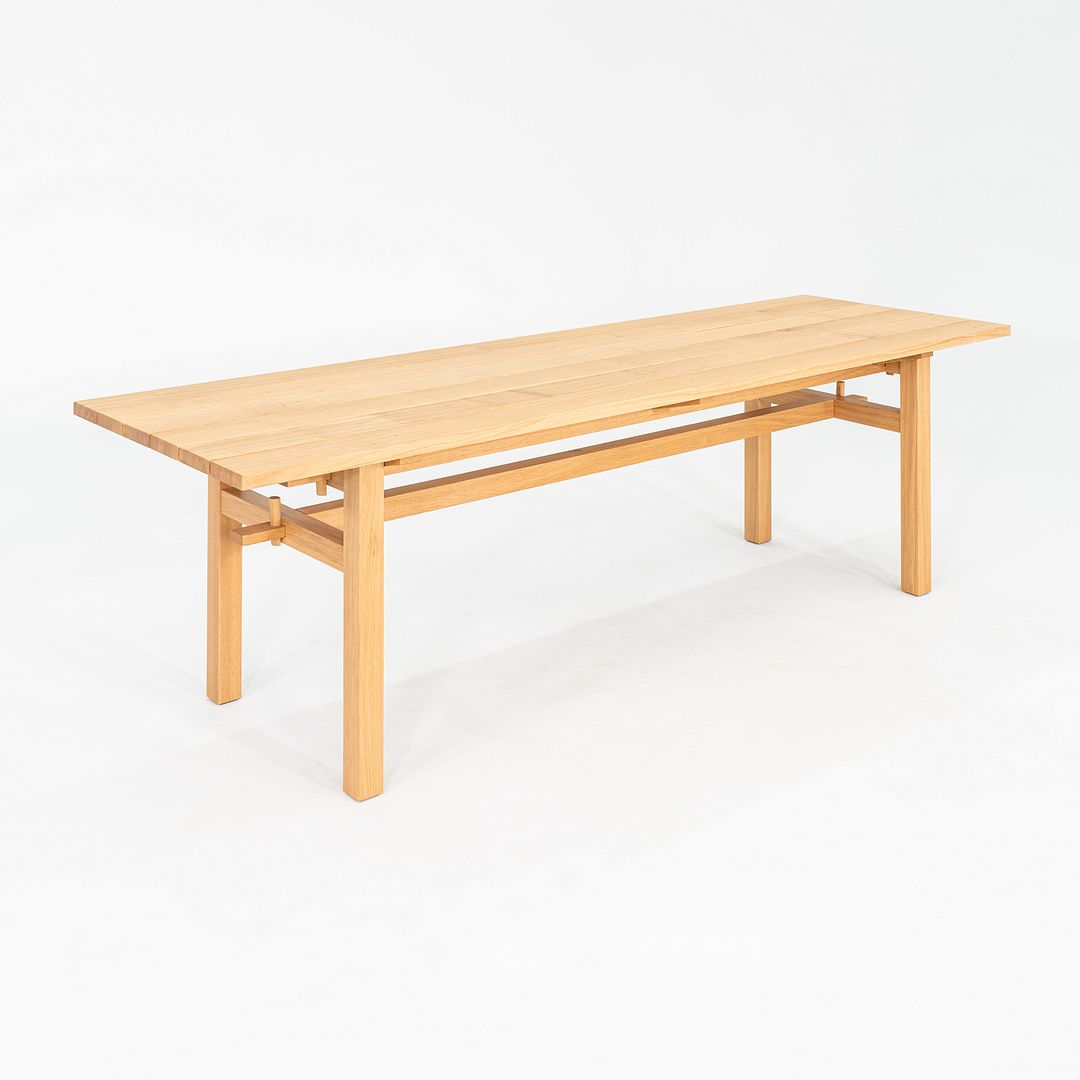 KVP10 Dining Table