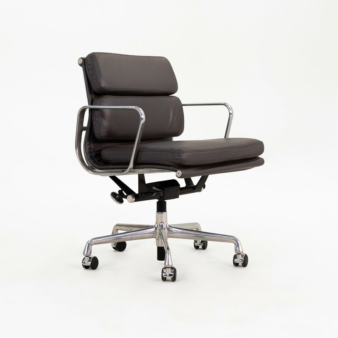 Aluminum Group Soft Pad Management Desk Chair, Model EA435