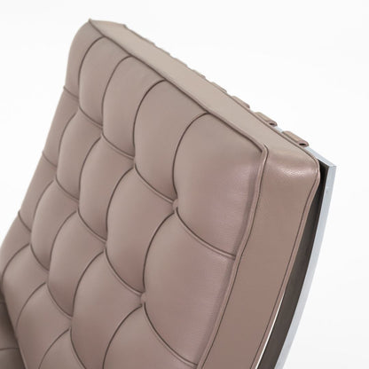 Barcelona Chair, Model 250LC