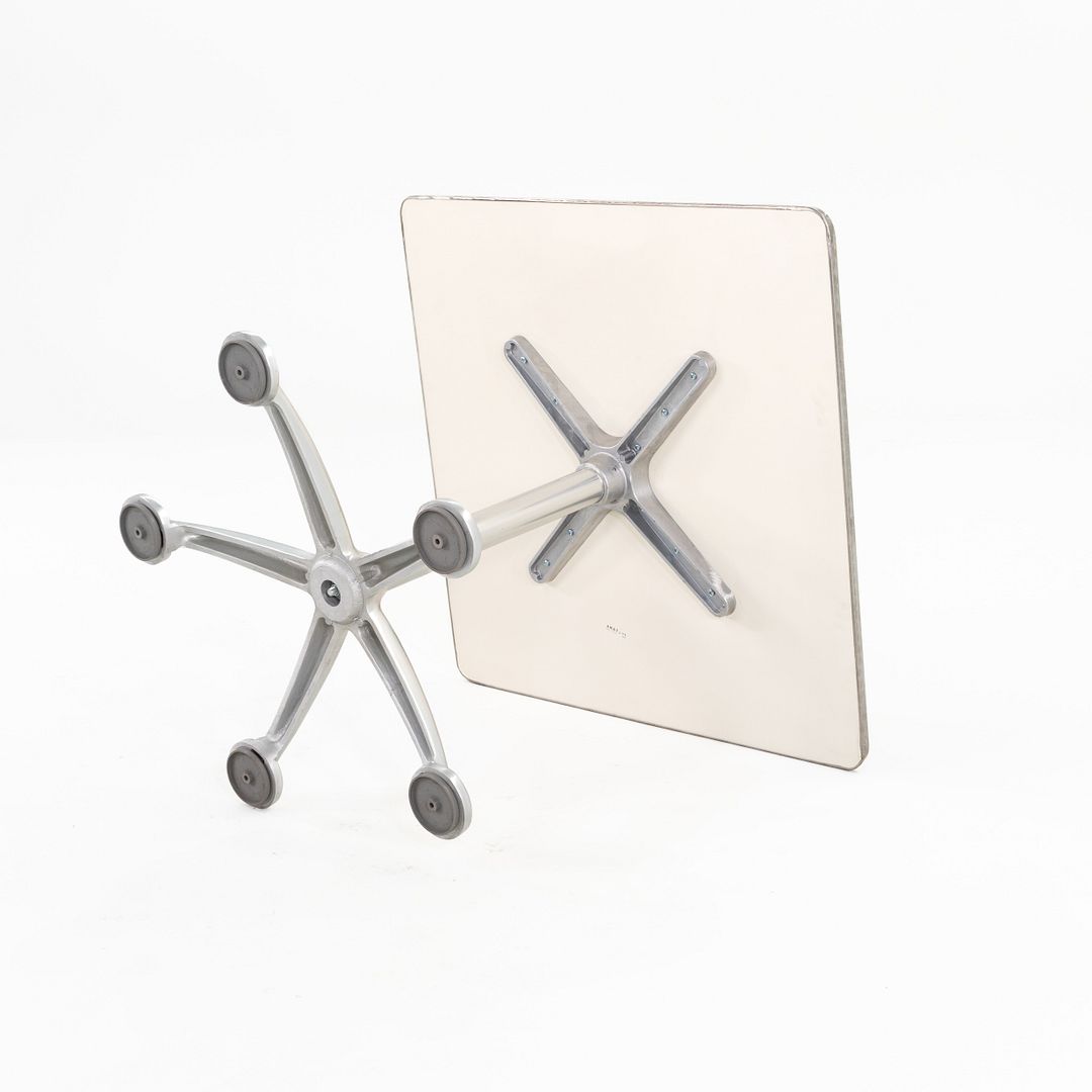 Pensi Cafe Table
