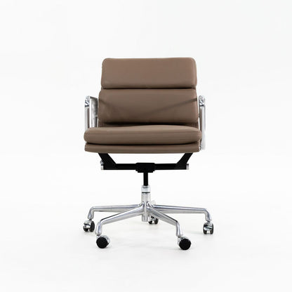 Soft Pad Management Desk Chair, Model EA435