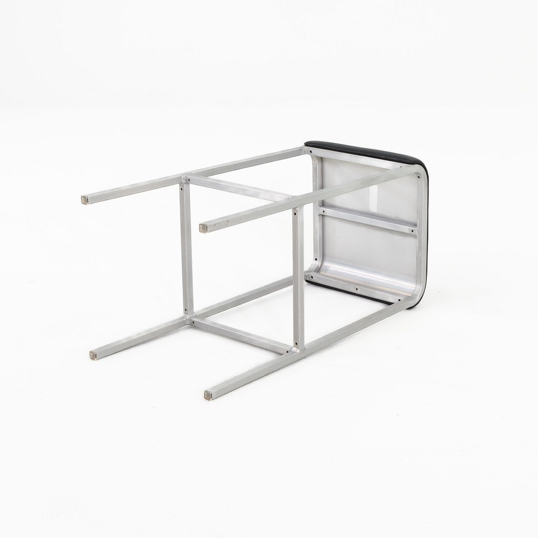 20-06 Bar Stool