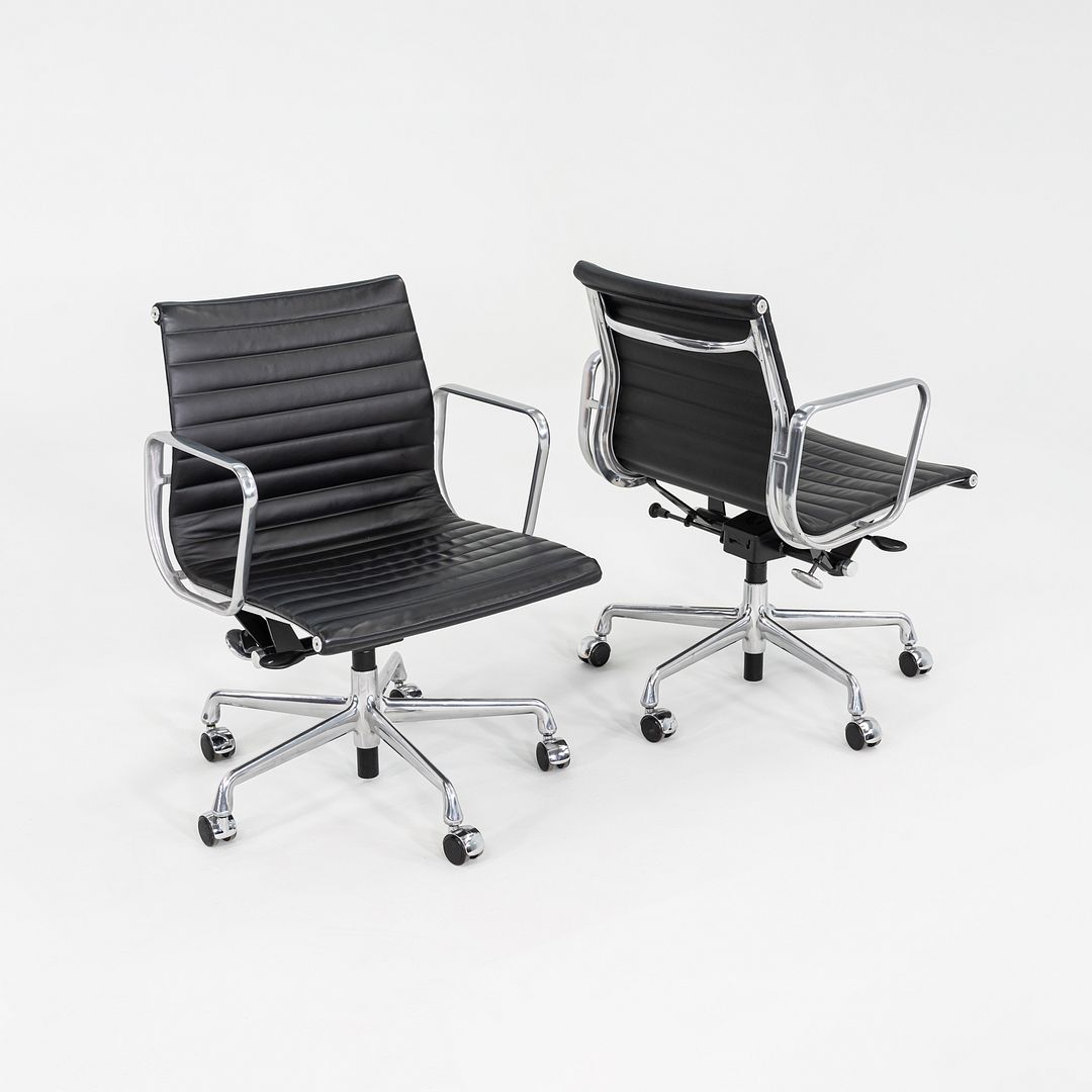 Aluminum Group Management Chair, EA335