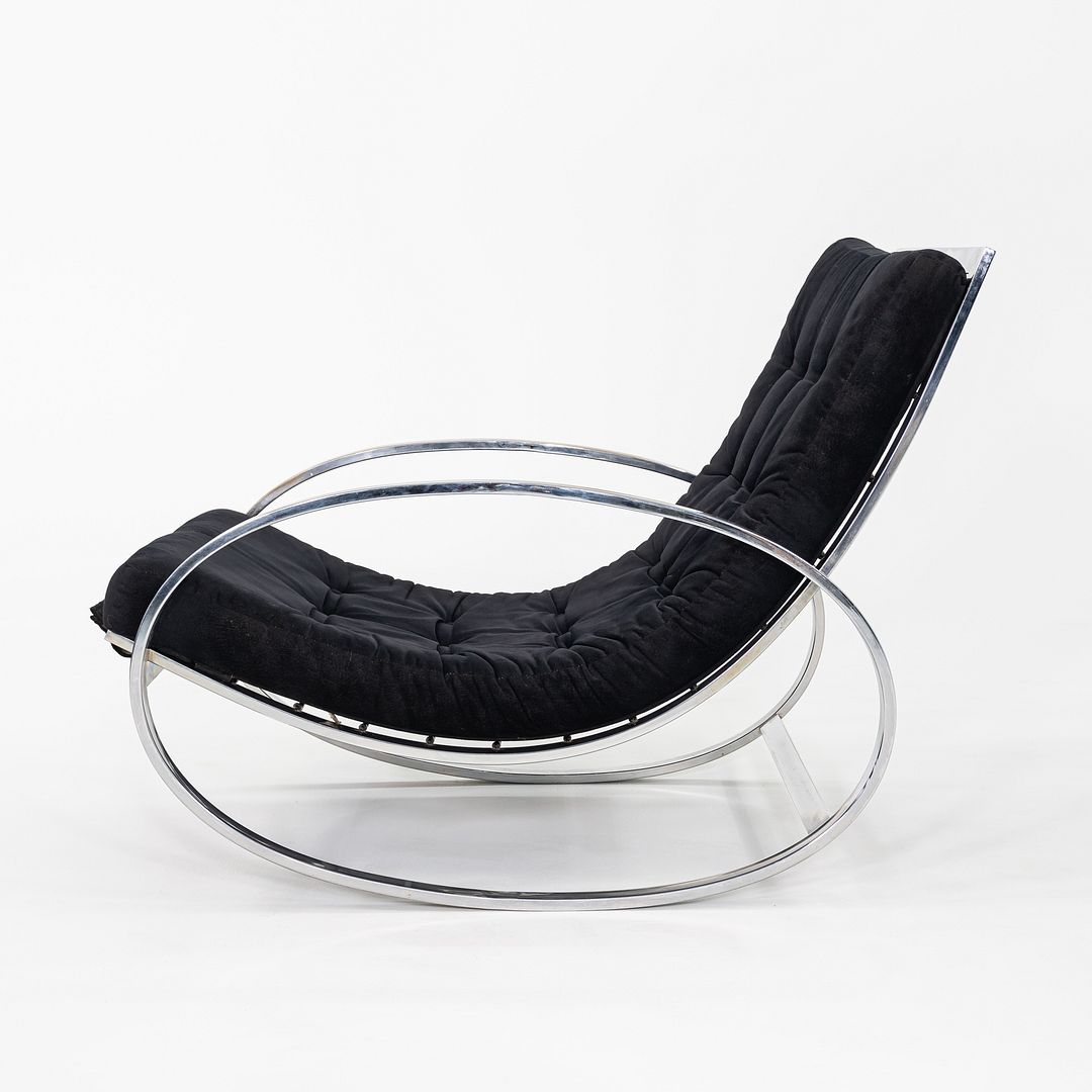 Ellipse Lounge Chair and Ottoman