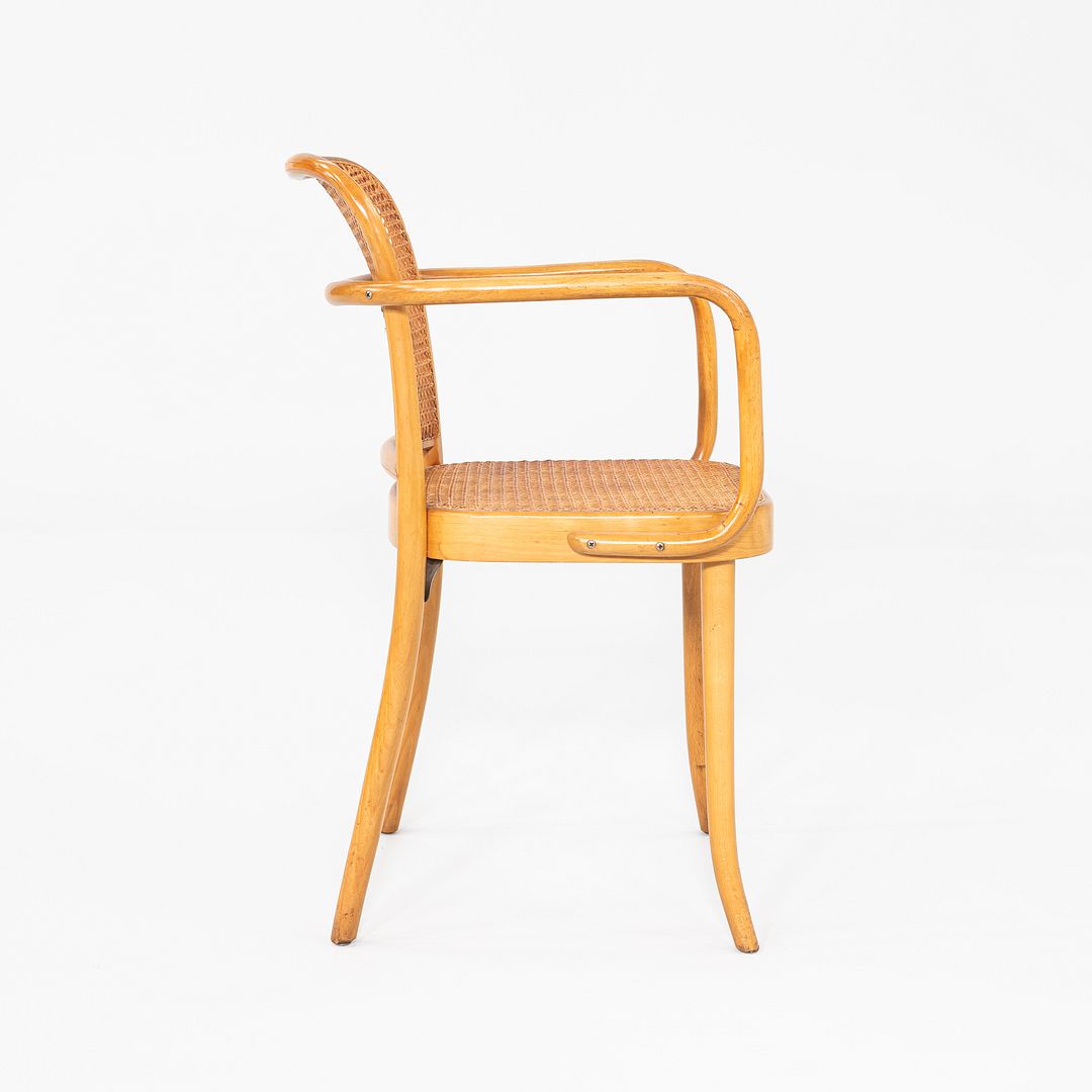 Model 811 Prague Chair