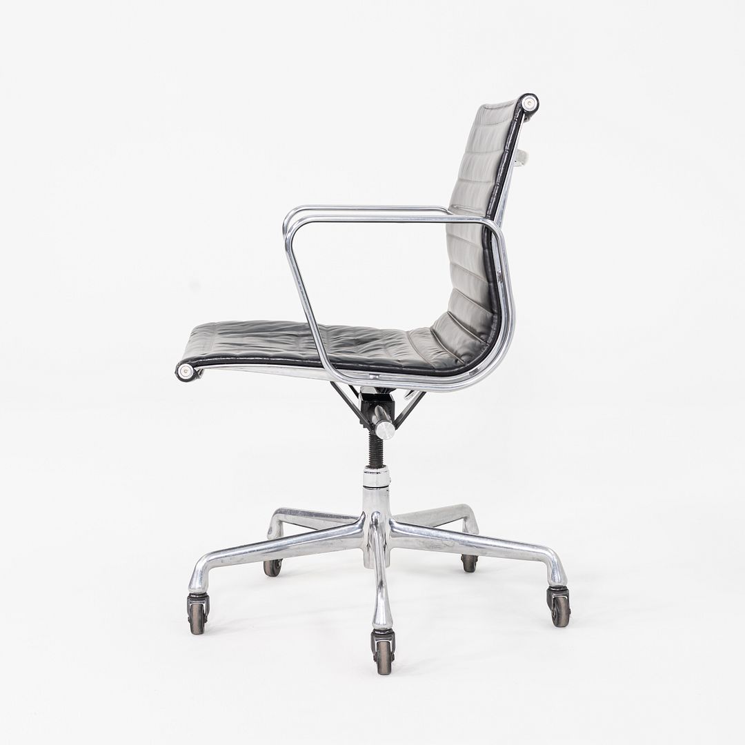 Aluminum Group Management Desk Chair, Model EA335