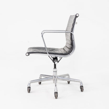 Aluminum Group Management Desk Chair, Model EA335