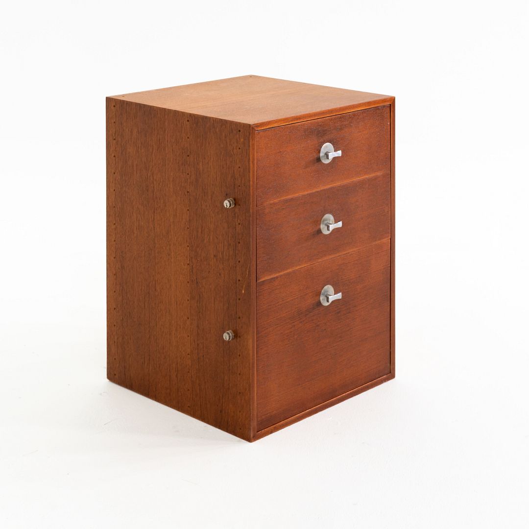 Diplomat Cresco Cabinet