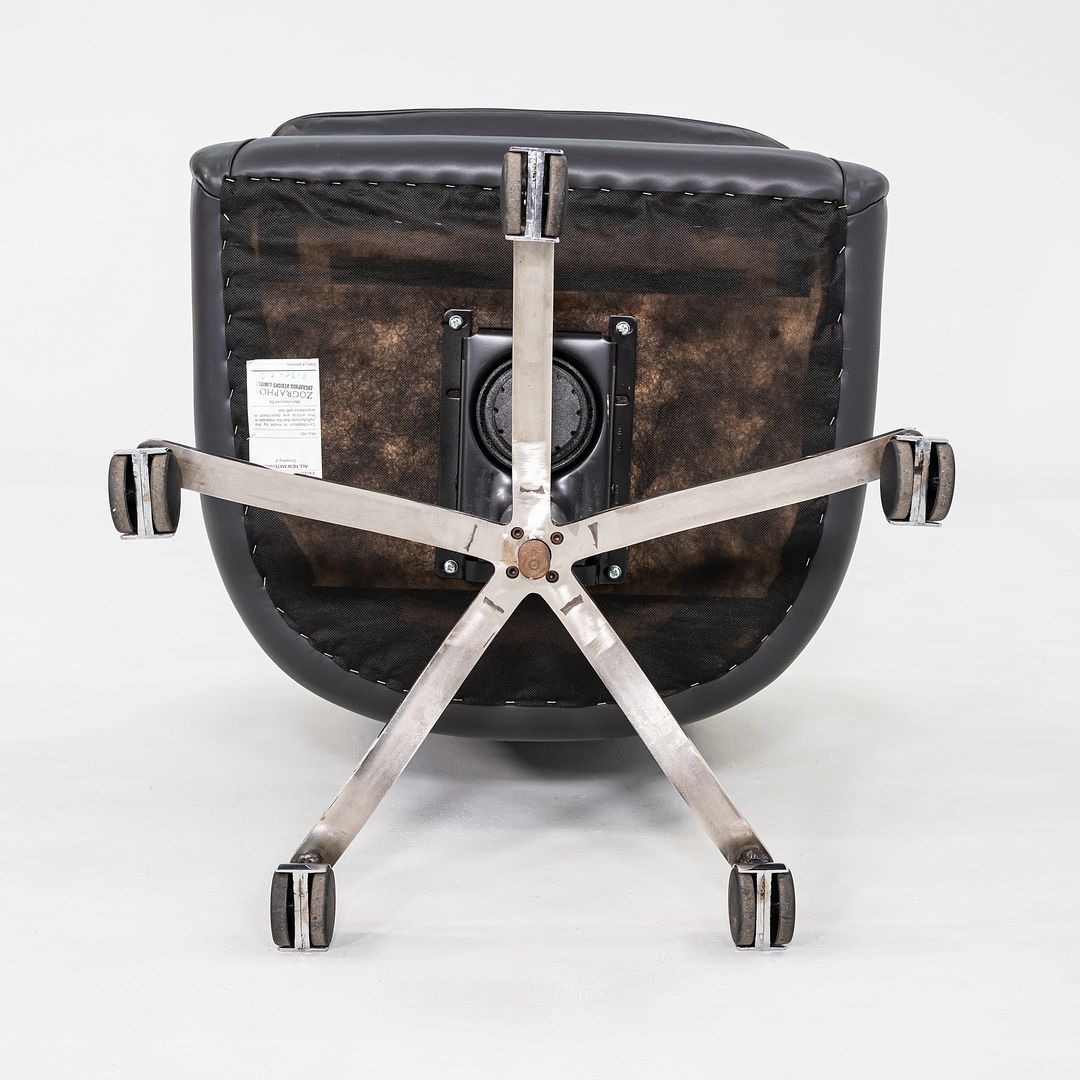 Alpha Bucket Executive Desk Chair