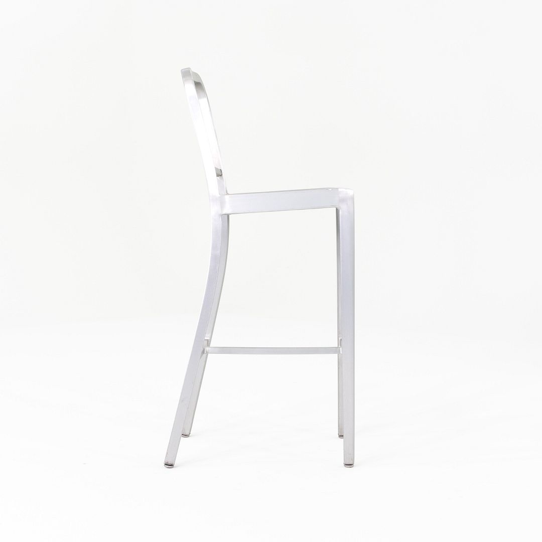 1006 Navy Bar Stool