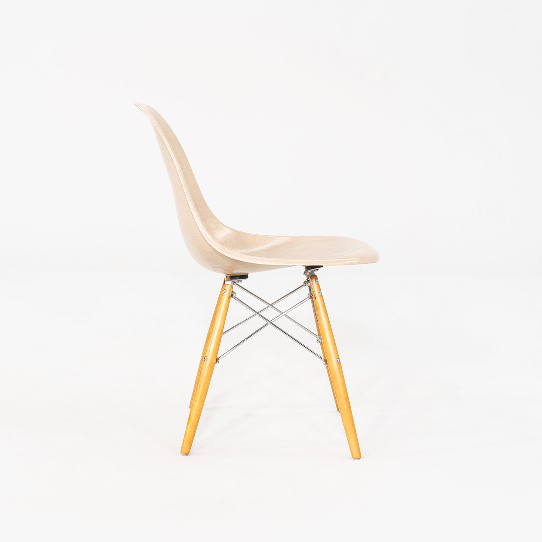 DSW Chair