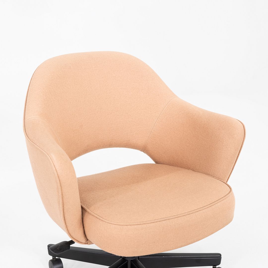 Saarinen Executive Arm Chair with Swivel Base