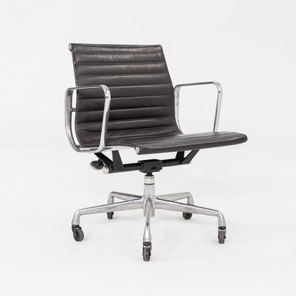 Aluminum Group Management Desk Chair, Model EA335