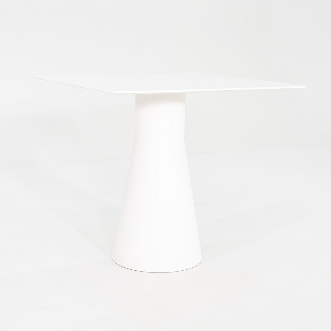 Reverse Dining Table