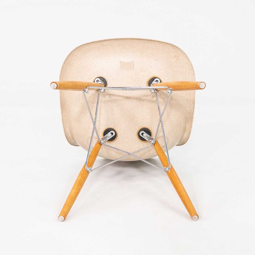 DSW Chair