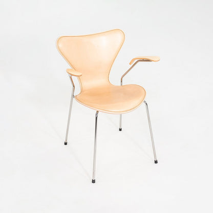 Series 7 Arm Chair
