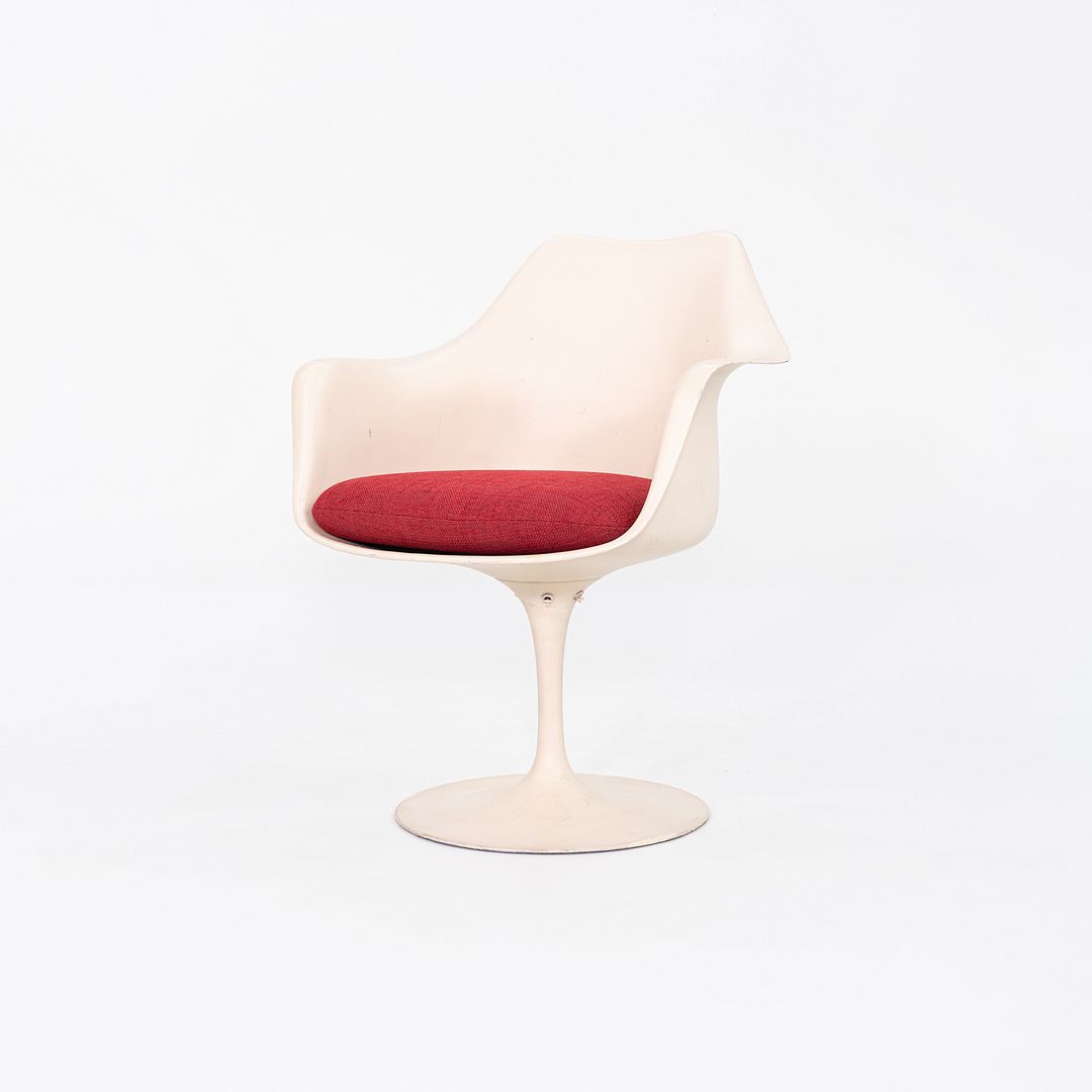 Saarinen Pedestal Tulip Armchair, Model 150 US