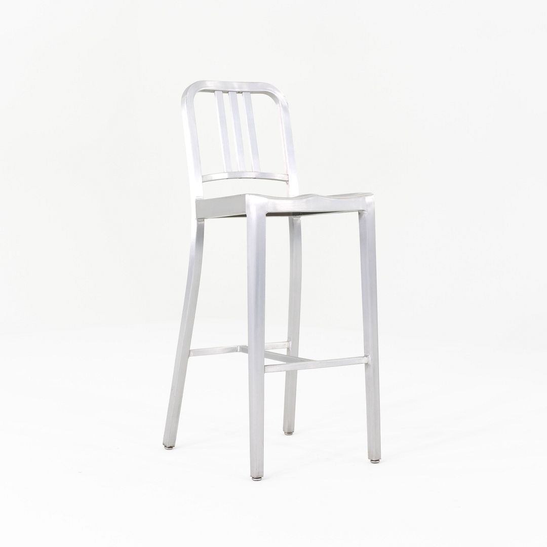 1006 Navy Bar Stool