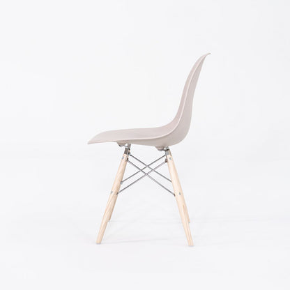 DSW Side Chair with Dowel Base