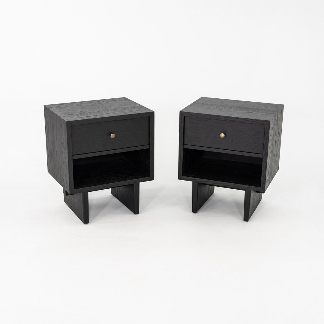 Private Side Table
