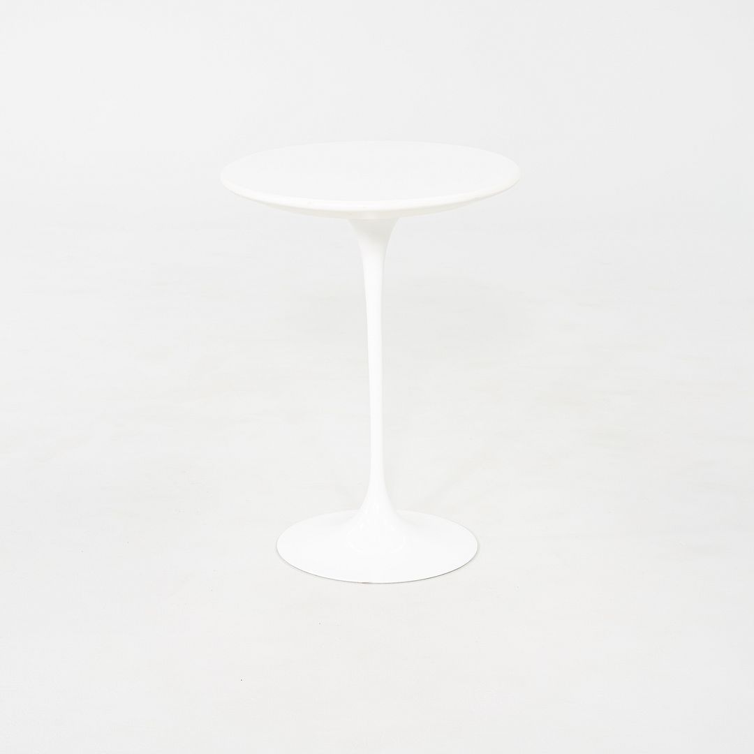 Oval Tulip Pedestal Side Table