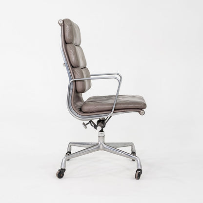 Soft Pad Executive Chair, Model EA420